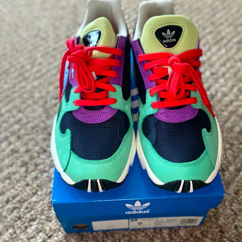 Falcon W Adidas
